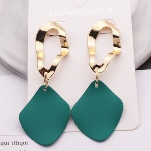 *XENA* Green x Gold Irregular Geometric Fashion Dangle Earrings